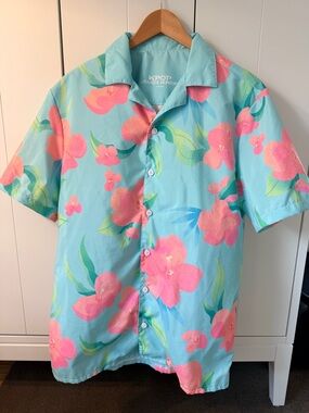 K-Pop Demon Hunters Floral Button Up  Blue Pink Resort Vacation Shirt Size S